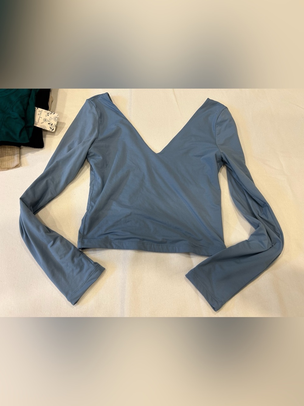 Women’s nice 4 top bundle - Picture 13 of 14